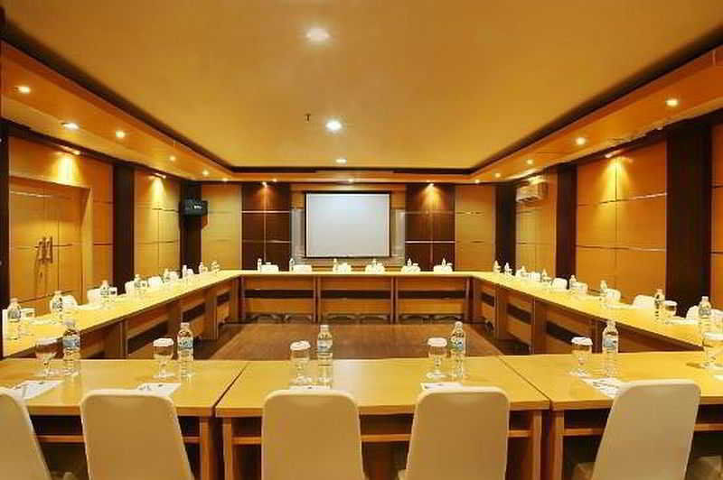 Tamarin Hotel Jakarta Manage By Vib Hospitality Management Екстериор снимка